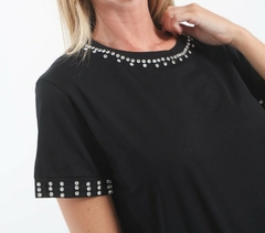 Remera Piedras en internet