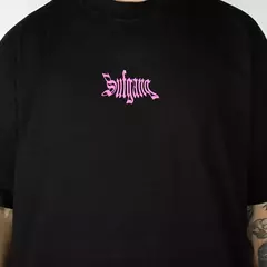 Camiseta Basic Sufgang Preta com logo rosa - 519125 na internet