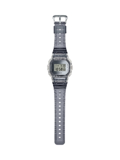 Relógio G-Shock Transparente DW-5600SK-!DR - 516787 na internet