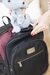 Mochila Maternal Mommy Apertura Total Olivia Black C/camb Color Negro Diseño De La Tela Graneado - tienda online