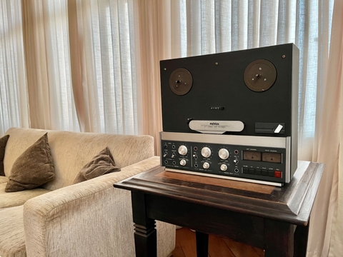 Gravador de rolo REVOX B77