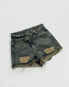 SHORT JEAN OXIDO CON ROTURAS