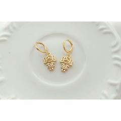 Brinco de argolinha filha banhada a ouro 18k - comprar online