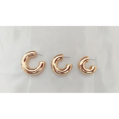 Brinco argola tubo banhada a ouro 18k - comprar online