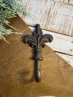 Gancho Flor de Lis - 16cm