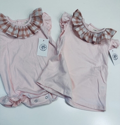 Remera CUELLO ESTAMPA en internet