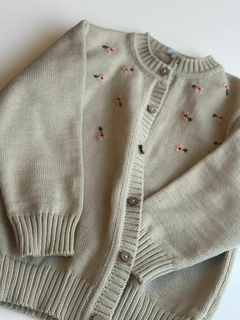 Cardigan Bordado a Mano