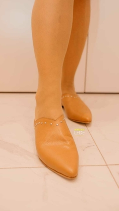 Mule suela tachas - comprar online