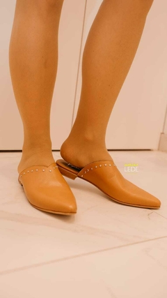 Mule suela tachas en internet