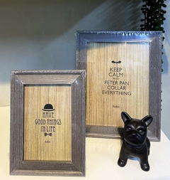 Porta retrato moldura cinza escuro