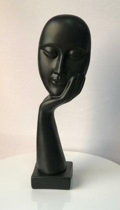 Estatueta face