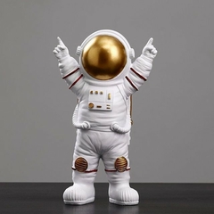 Astronauta resina dourado