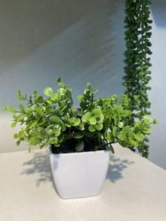 Arranjo c/verde no vaso branco - comprar online