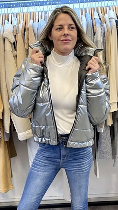PUFFER METALIZADA PLATA en internet