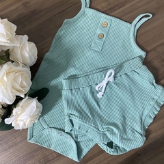 Conjunto verde na internet