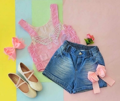 Conjunto com shorts jeans na internet