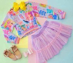 Conjunto manga longa e saia de tule rosa