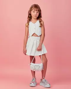 Conjunto de Colete com Strass e shorts saia com Pregas na internet