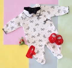 Macacão de bebê lacinhos com golinha de babadinho