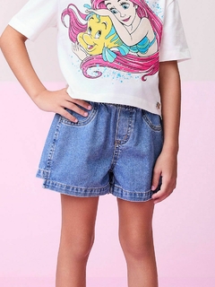 Shorts jeans detalhe lateral