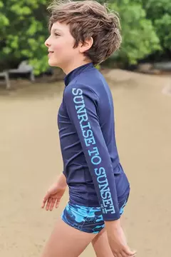 Conjunto de camiseta e sunga em malha UV Dry com proteção UV 50+