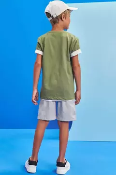 Conjunto de Camiseta em Meia Malha e Bermuda em Linho Santorine com Elastano na internet