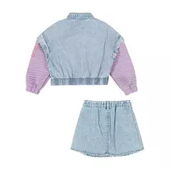 Conjunto de jaqueta com saia jeans com pregas na internet