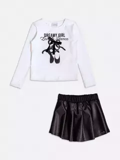 Conjunto com blusa bailarina e short saia em couro Preto - loja online