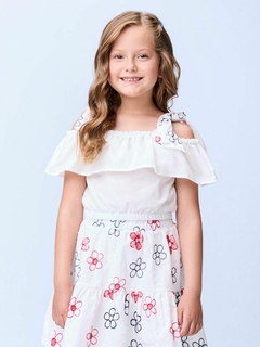 Conjunto off white com bordado floral