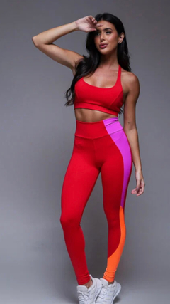 Conjunto Legging Poliamida Cós alto com recortes nas lateriais