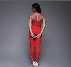 Conjunto Legging Poliamida Cós alto com recortes nas lateriais - comprar online