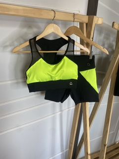 Conjunto Shorts 1/2 coxa c/ recortes e detalhe em tule no Top (Poliamida ) - comprar online
