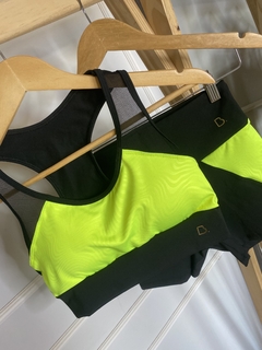 Conjunto Shorts 1/2 coxa c/ recortes e detalhe em tule no Top (Poliamida ) na internet