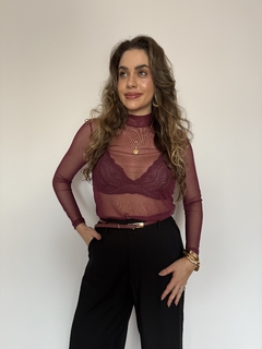 Blusa em tule gola alta - comprar online