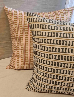 Imagen de Almohadones de Tussor Estampado