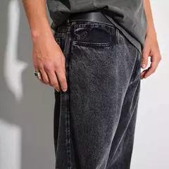 Calça Plano C Jeans Escura Estonada na internet