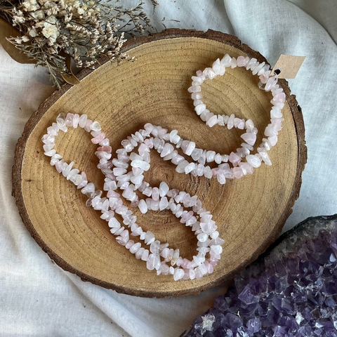 Colar de Cascalho de Pedra - Quartzo Rosa