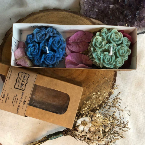 * Kit com 2 velas coloridas (Kit F) - Art e Mel