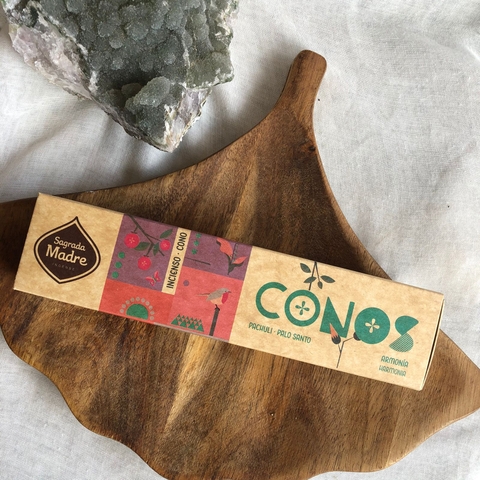 Incenso Cone Patchouli e Palo Santo - Sagrada Madre