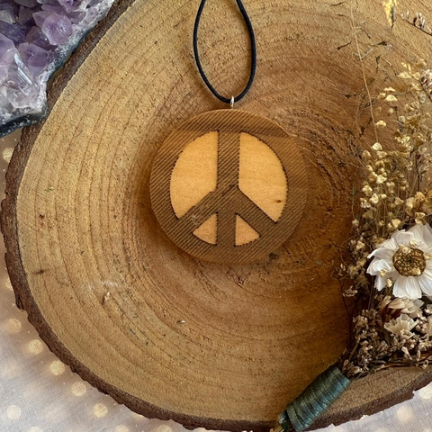 * Peace de Madeira (mini bolacha de pendurar) - Marcenaria de Los Andes