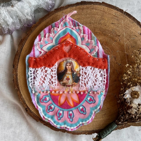 Capelinha de Feltro Mãe Maria Especial - Sol y Luna
