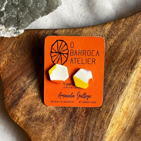 * Brinco Hexagonal Mini Primavera Colors - O Barroca Atelier