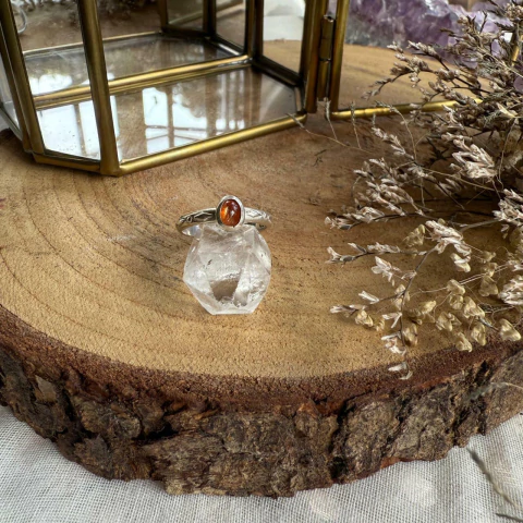 * Anel Pedra do Sol Prata 950 (número 16 - laranja) - Madre Luna Joias