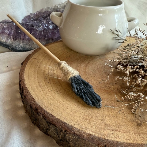 Vassoura de Cianita Preta