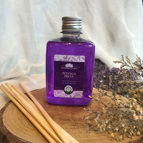 Difusor de Varetas Pitanga Preta 350ml - Flor de Lótus