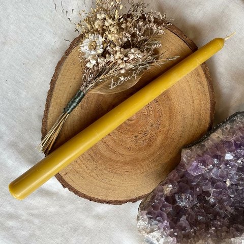 * Vela Castiçal (cera de abelha) 26 cm - Colmeia de Luz