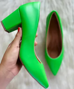 Scarpin Salto bloco 7cm - GV-2026 - comprar online