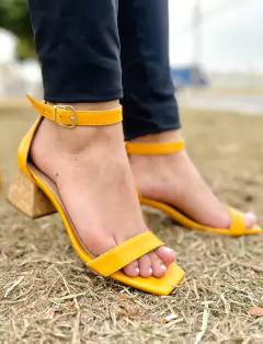 Sandalia salto bloco rolha; GV-2021 - Menina Refinada