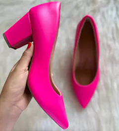 Scarpin Salto bloco 7cm - GV-2026 - Menina Refinada