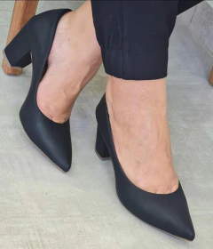 Scarpin Salto bloco 7cm - GV-2026 na internet
